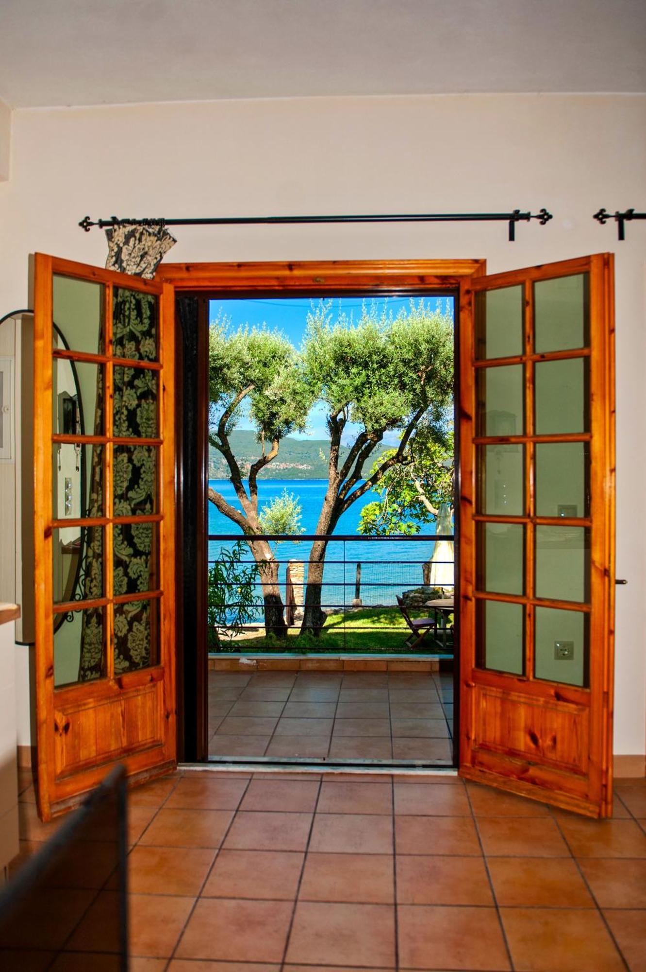 Villa Spitaki นิเกียนา ภายนอก รูปภาพ